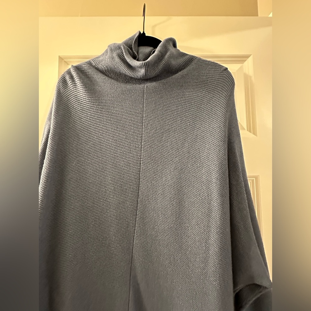 oversized turtleneck sweater